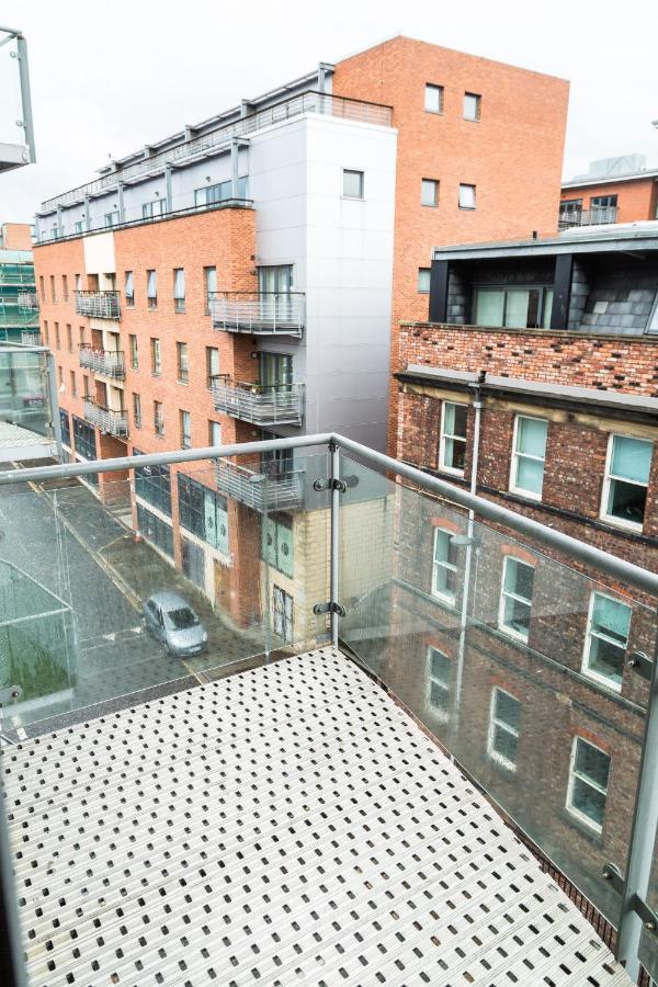 Serviced Apartment In Liverpool City Centre - Free Parking - Balcony - By Happy Days 外观 照片